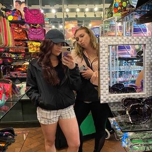 Meet your Posher, Hannah